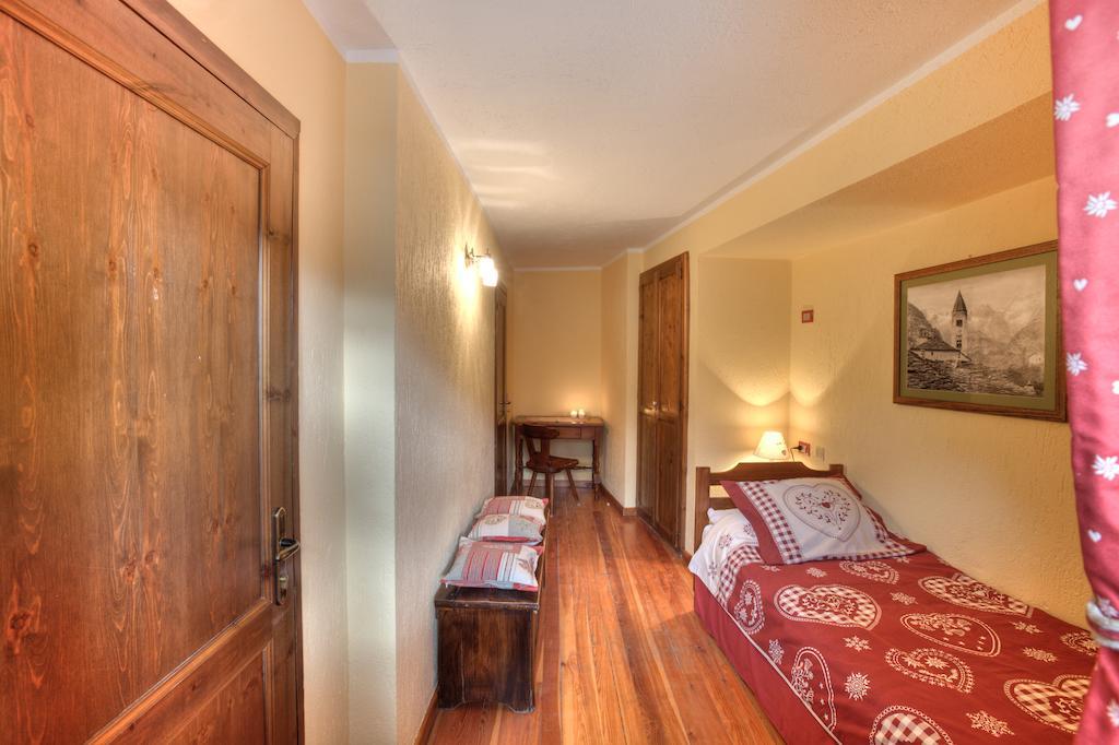 Residence Cav Emile Rey Courmayeur Zimmer foto