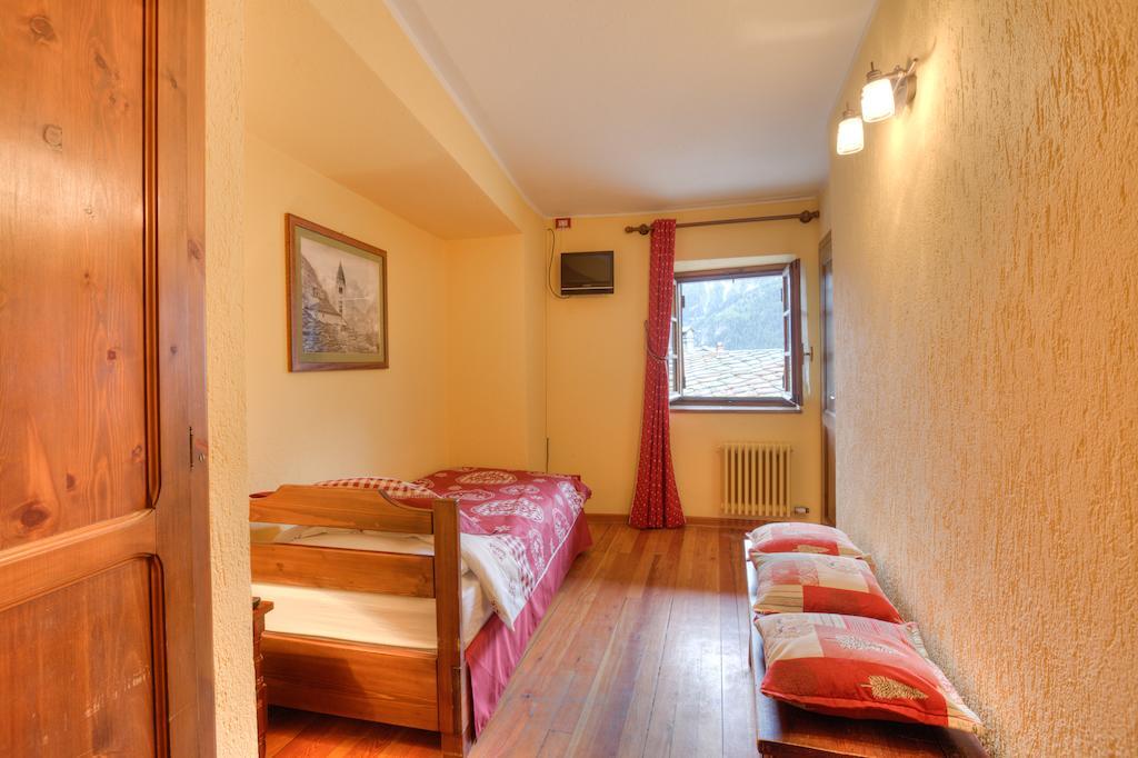 Residence Cav Emile Rey Courmayeur Zimmer foto