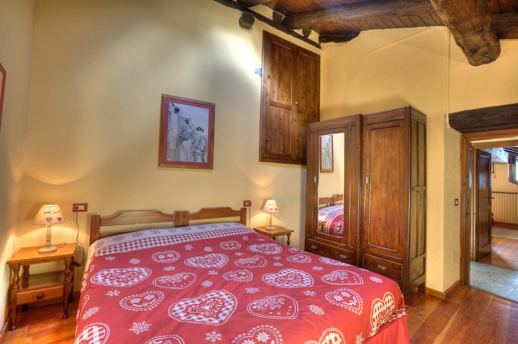 Residence Cav Emile Rey Courmayeur Zimmer foto