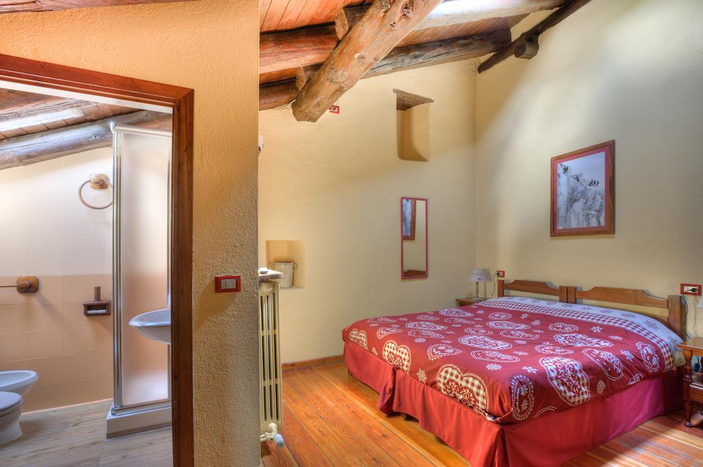 Residence Cav Emile Rey Courmayeur Zimmer foto